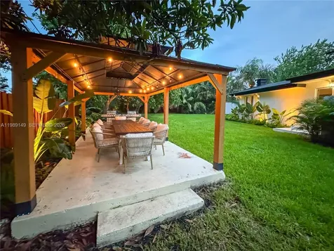 18490 SW 83rd Place Cutler Bay FL 33157