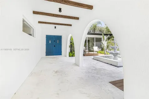 18490 SW 83rd Place Cutler Bay FL 33157