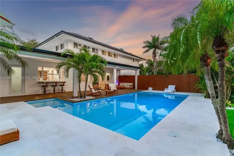 18490 SW 83rd Place Cutler Bay FL 33157