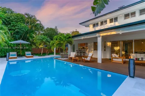 18490 SW 83rd Place Cutler Bay FL 33157