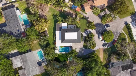 18490 SW 83rd Place Cutler Bay FL 33157