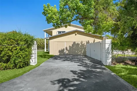 7390 SW 114th Street Pinecrest FL 33156