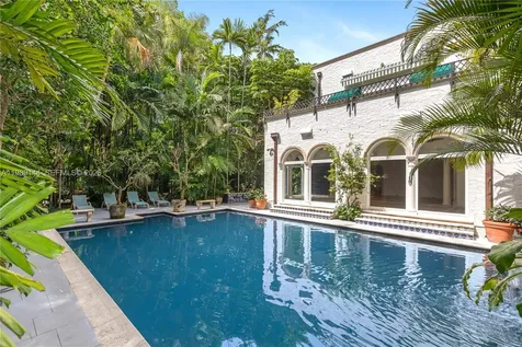 3685 Royal Palm Avenue Miami FL 33133