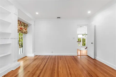 3685 Royal Palm Avenue Miami FL 33133