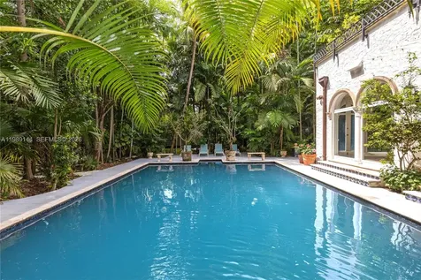 3685 Royal Palm Avenue Miami FL 33133