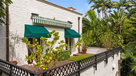 3685 Royal Palm Avenue Miami FL 33133
