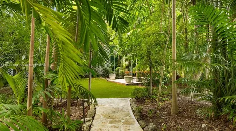 3685 Royal Palm Avenue Miami FL 33133