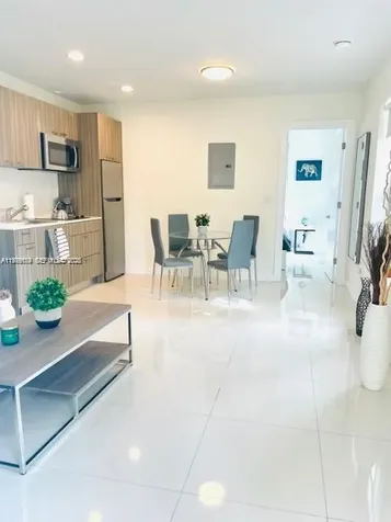 1419 West Avenue Miami Beach FL 33139