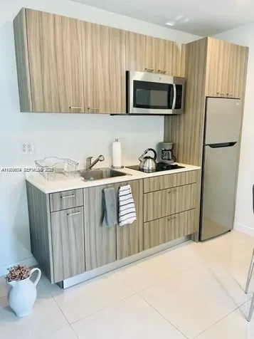1419 West Avenue Miami Beach FL 33139