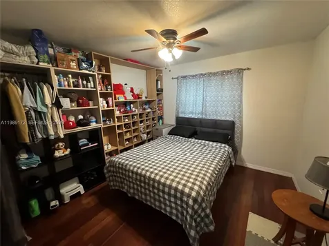 7632 NW 166th Terrace Hialeah FL 33015