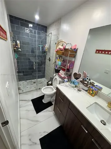 7632 NW 166th Terrace Hialeah FL 33015