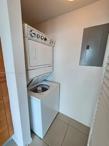 244 Biscayne Boulevard Miami FL 33132