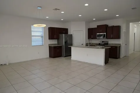 27440 SW 135th Avenue Road Homestead FL 33032