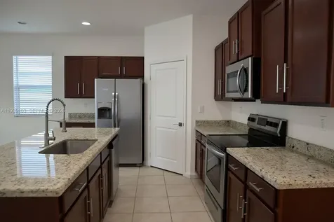 27440 SW 135th Avenue Road Homestead FL 33032