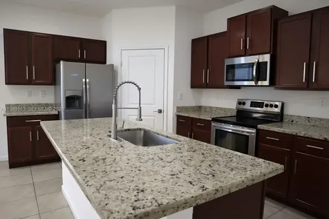 27440 SW 135th Avenue Road Homestead FL 33032