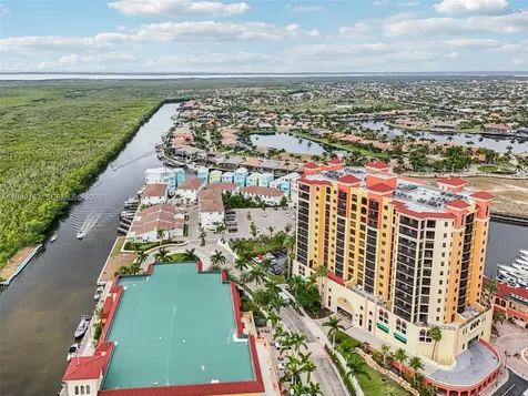 5781 Cape Harbour Cape Coral FL 33914