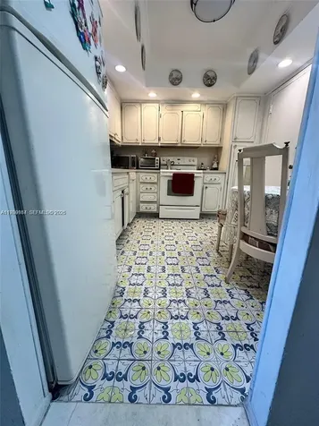 427 Golden Isles Drive Hallandale Beach FL 33009