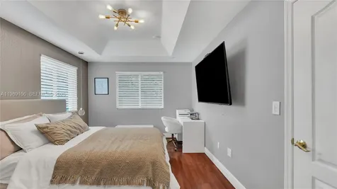 2342 SE 10th Street Homestead FL 33035