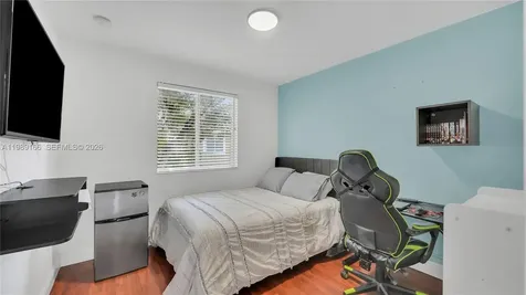 2342 SE 10th Street Homestead FL 33035