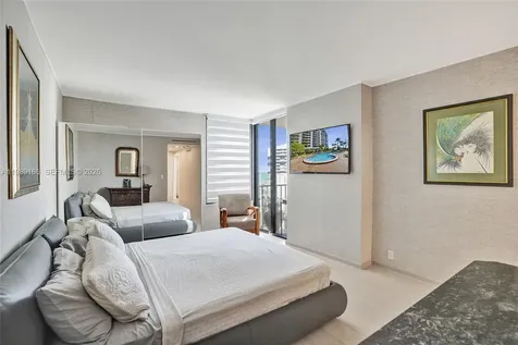 520 Brickell Key Drive Miami FL 33131
