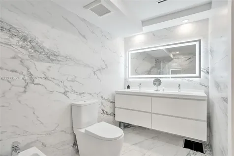 520 Brickell Key Drive Miami FL 33131