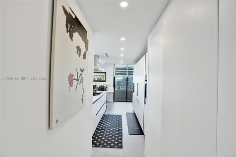 520 Brickell Key Drive Miami FL 33131