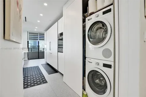 520 Brickell Key Drive Miami FL 33131