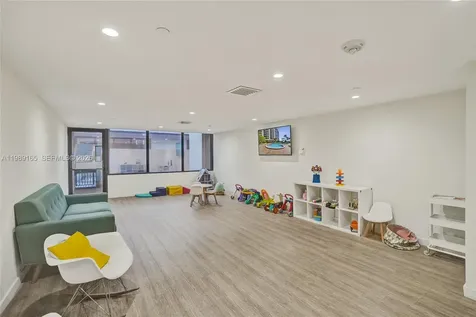 520 Brickell Key Drive Miami FL 33131