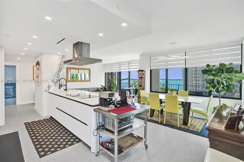 520 Brickell Key Drive Miami FL 33131