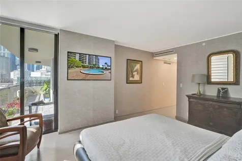 520 Brickell Key Drive Miami FL 33131