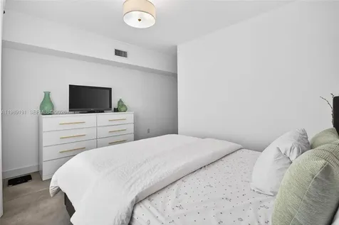 2431 SW 4th Street Miami FL 33135