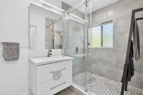 2431 SW 4th Street Miami FL 33135