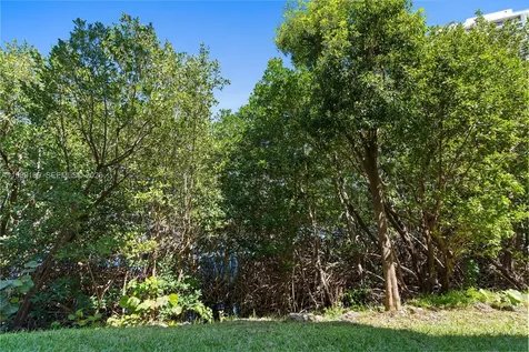 19655 E Country Club Drive Aventura FL 33180