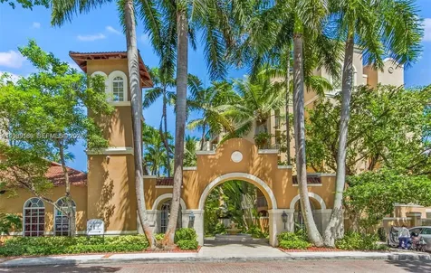 19655 E Country Club Drive Aventura FL 33180
