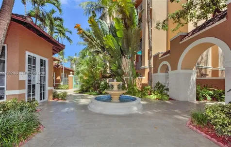 19655 E Country Club Drive Aventura FL 33180