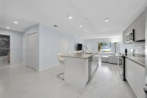 2555 NE 193rd Street Miami FL 33180