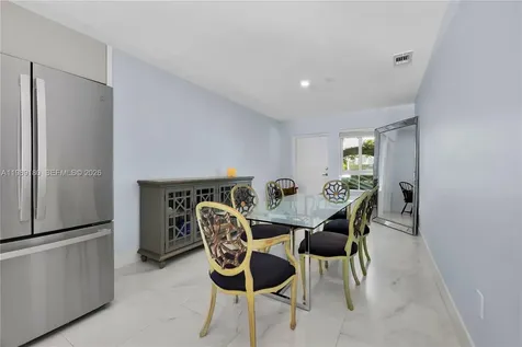 2555 NE 193rd Street Miami FL 33180