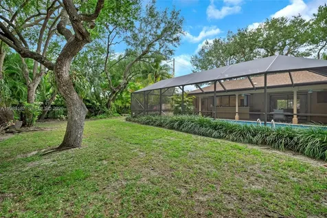 16745 SW 74th Court Palmetto Bay FL 33157