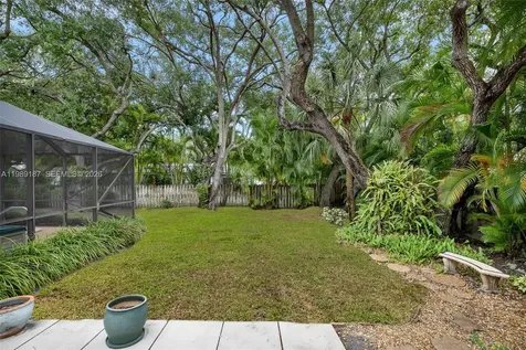 16745 SW 74th Court Palmetto Bay FL 33157