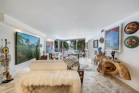 2000 Towerside Terrace Miami FL 33138