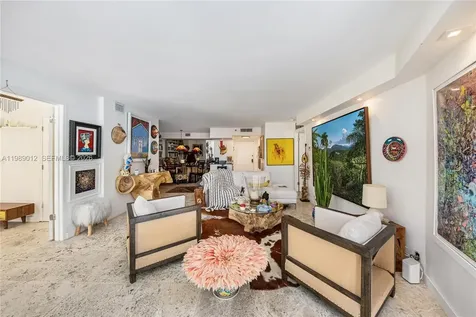 2000 Towerside Terrace Miami FL 33138