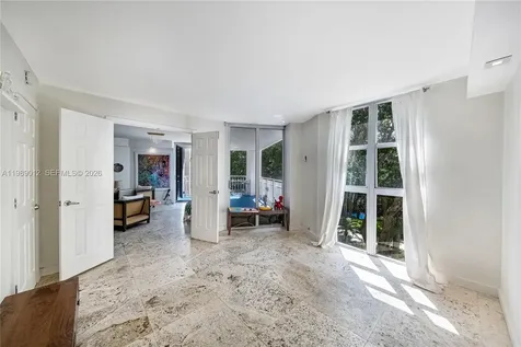 2000 Towerside Terrace Miami FL 33138