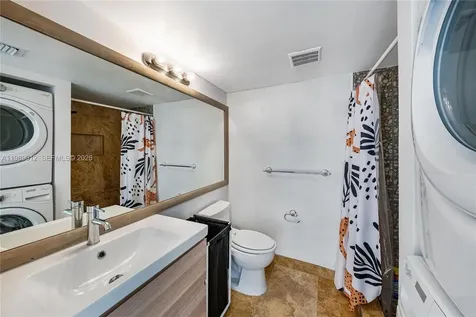 2000 Towerside Terrace Miami FL 33138