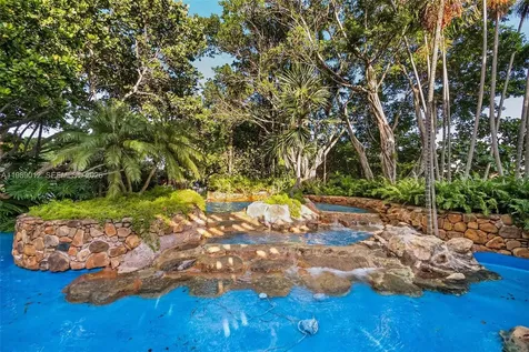 2000 Towerside Terrace Miami FL 33138