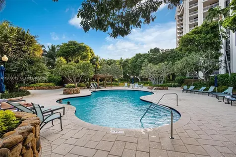 2000 Towerside Terrace Miami FL 33138