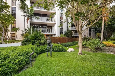 2000 Towerside Terrace Miami FL 33138