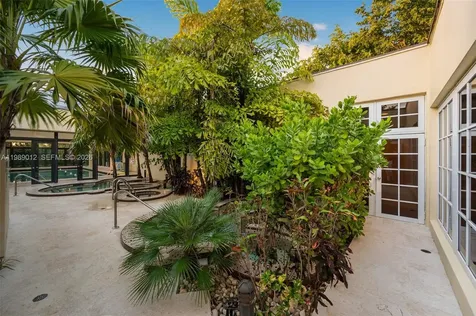 2000 Towerside Terrace Miami FL 33138