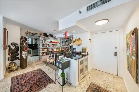 2000 Towerside Terrace Miami FL 33138