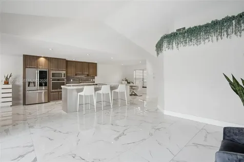 1010 SW 149th Lane Sunrise FL 33326