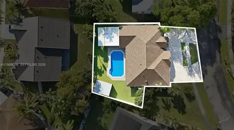 1010 SW 149th Lane Sunrise FL 33326